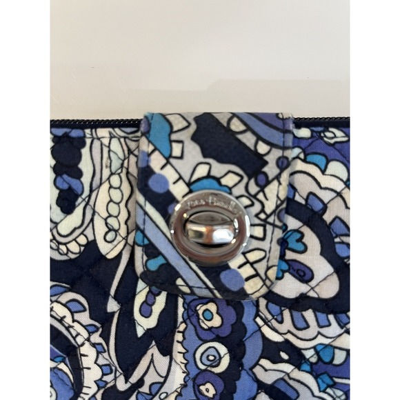 VERA BRADLEY Iconic RFID Turnlock Zip Around Wallet Deep Night Paisley‎ Quilted - Picture 2 of 8